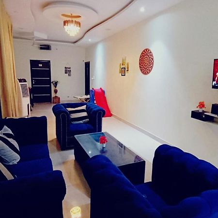 Atulyam Stays Sushant Golf City 러크나우 외부 사진