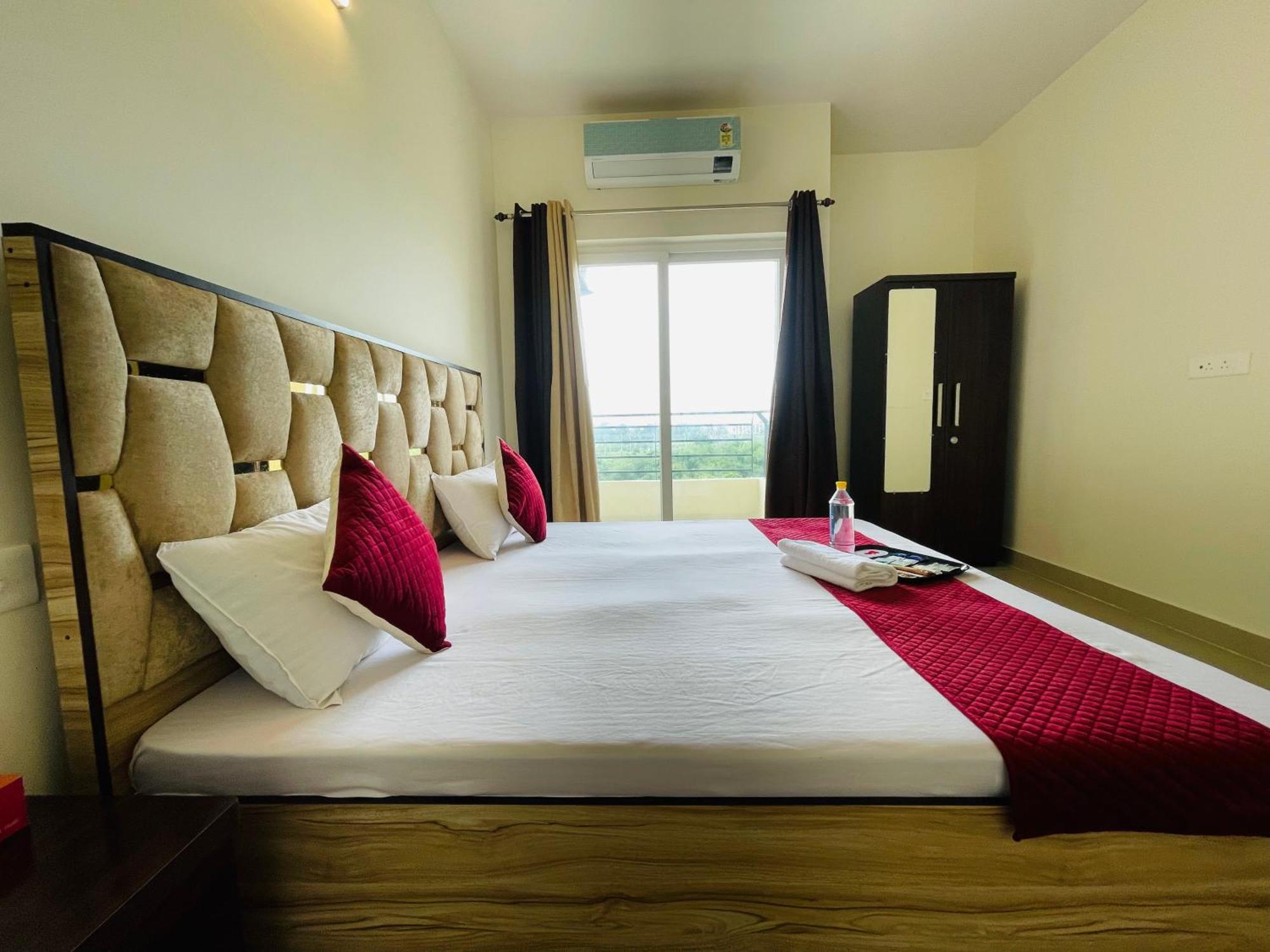 Atulyam Stays Sushant Golf City 러크나우 외부 사진