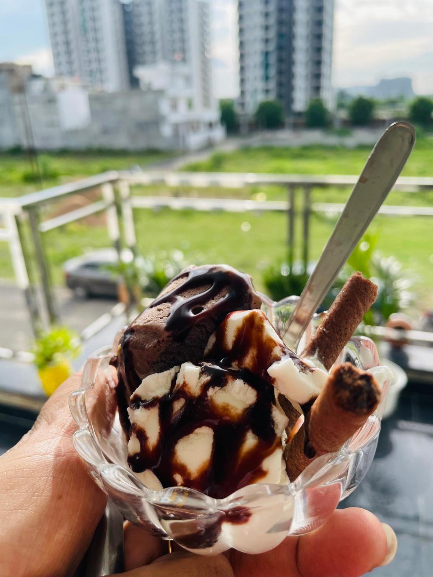 Atulyam Stays Sushant Golf City 러크나우 외부 사진