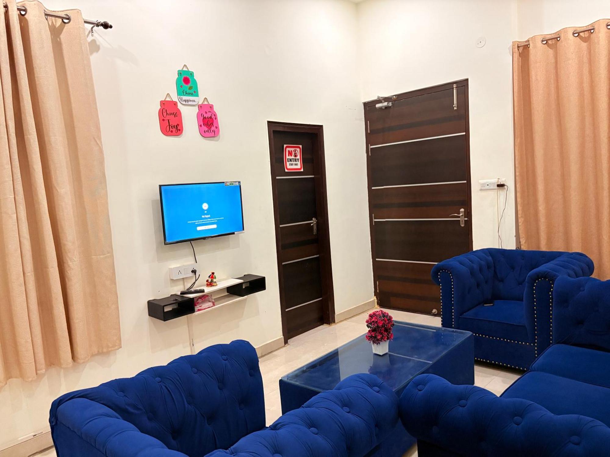 Atulyam Stays Sushant Golf City 러크나우 외부 사진
